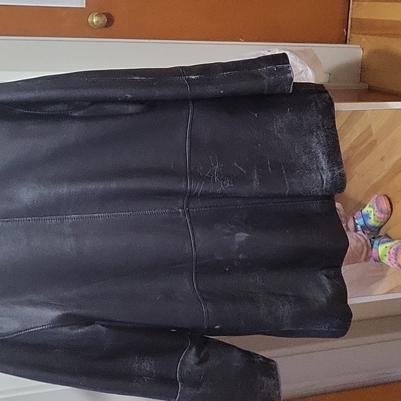 Vintage fur trim leather jacket 90s throw back! - Picture 6 of 6